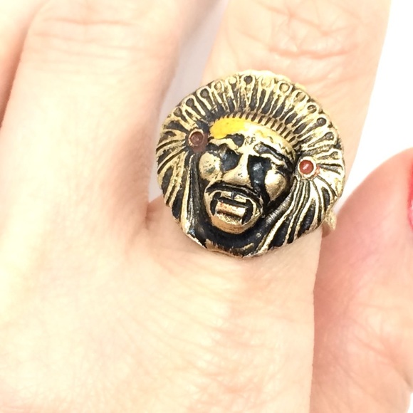 3/$30 VINTAGE NATIVE AMERICAN VENDING MACHINE RING INDIAN HEADDRESS TOY PRIZE - Picture 8 of 13